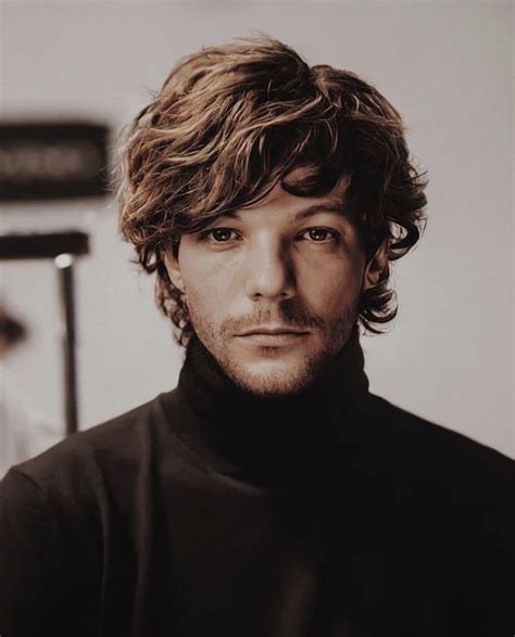 Louis Tomlinson turtleneck